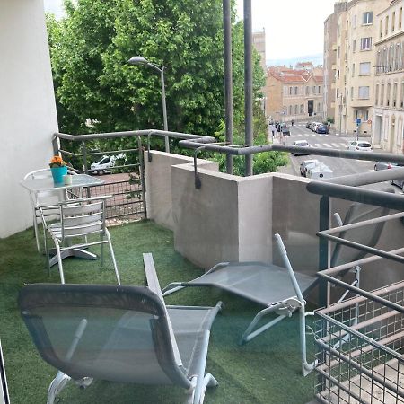 Apparement Chaleureux Avec Balcon Apartment Marseille Exterior photo