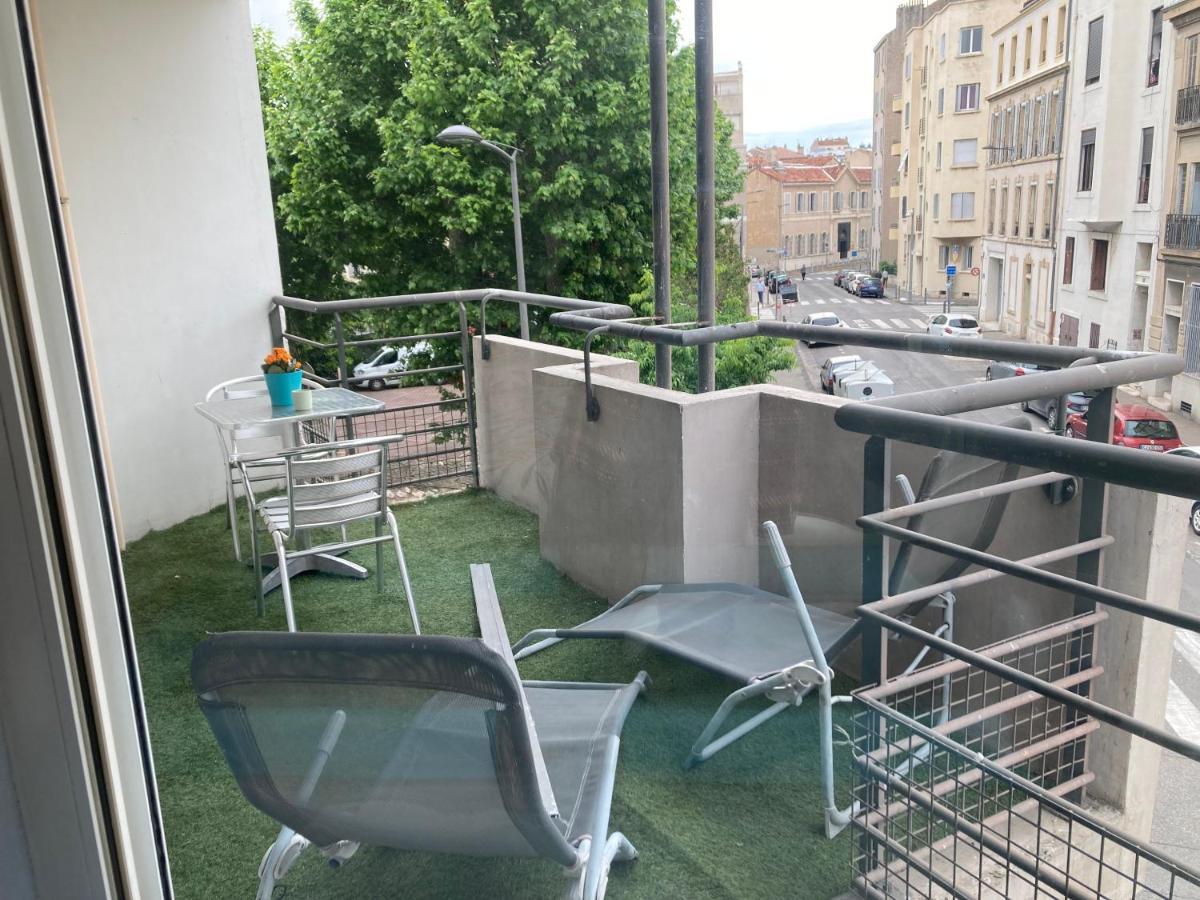 Apparement Chaleureux Avec Balcon Apartment Marseille Exterior photo